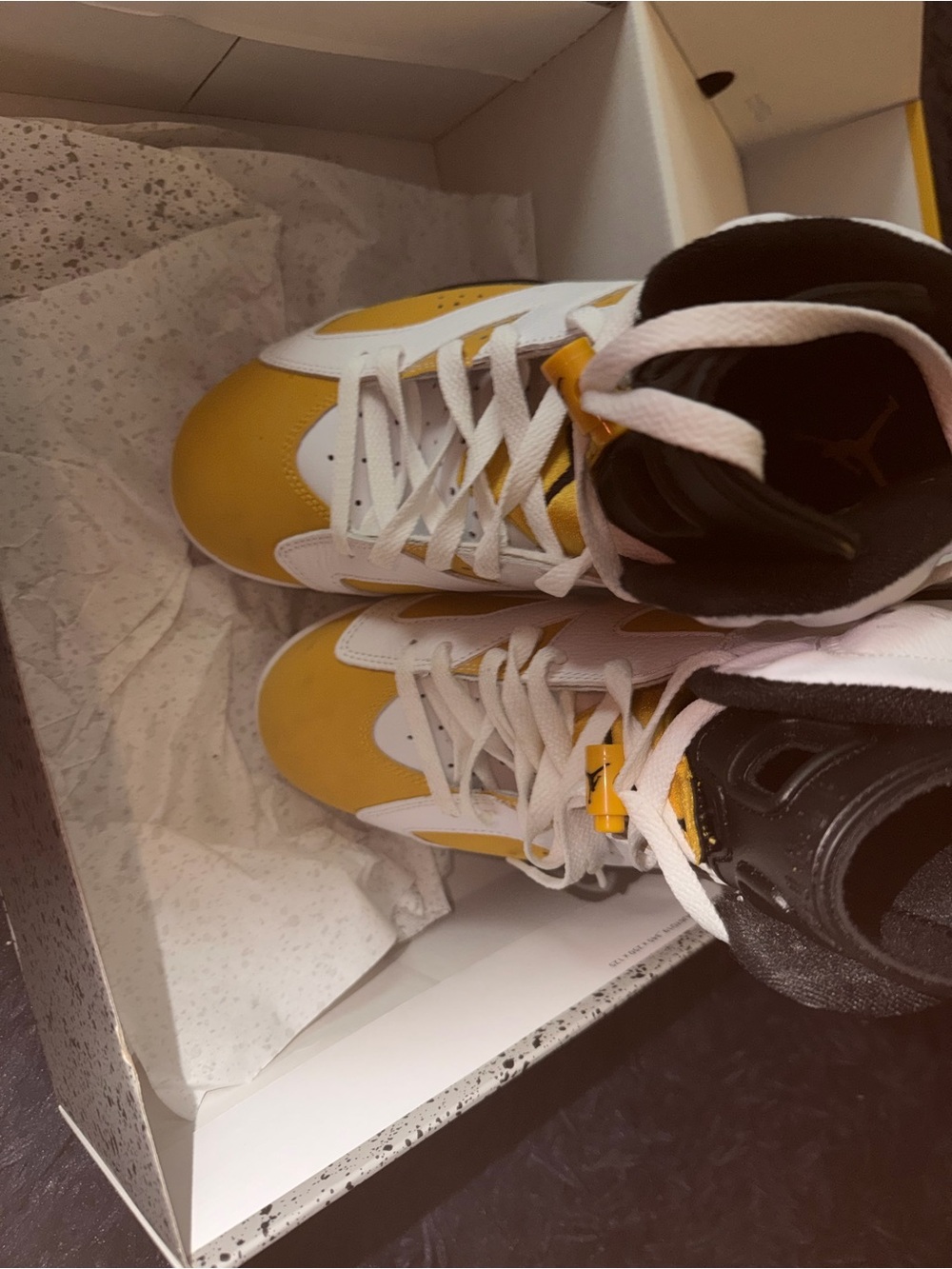 Jordan Men's White and Yellow Retro Basketball Sneakers - Picture 3 of 6